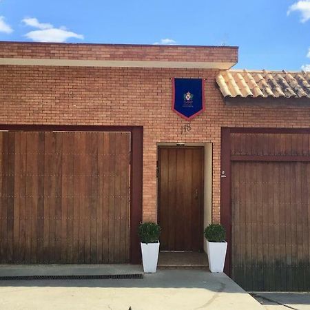 Pousada Casa De Braganca บรากังซาเปาลิสตา ภายนอก รูปภาพ